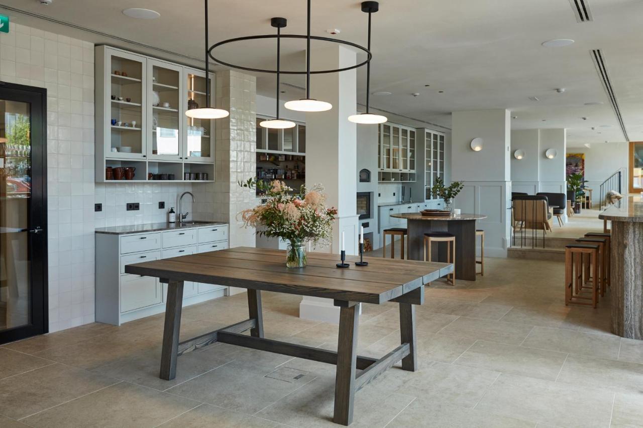 Runo Hotel פורבו מראה חיצוני תמונה The kitchen at the 1000m² penthouse