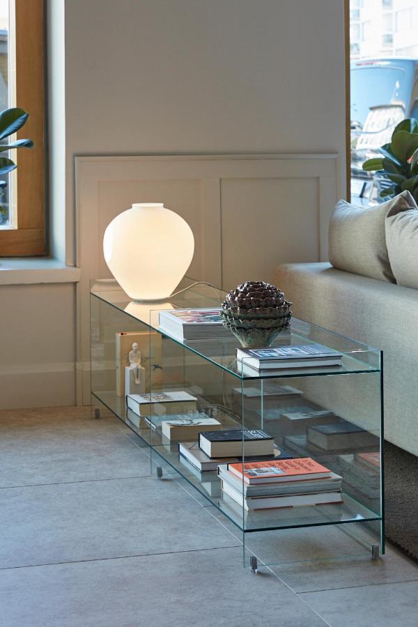 Runo Hotel פורבו מראה חיצוני תמונה A glass coffee table