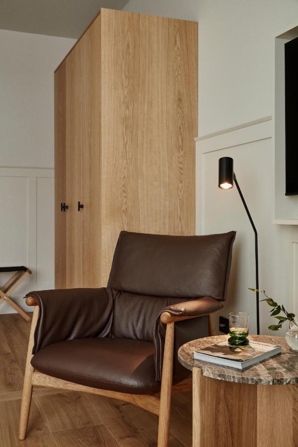 Runo Hotel פורבו מראה חיצוני תמונה Floor lamp